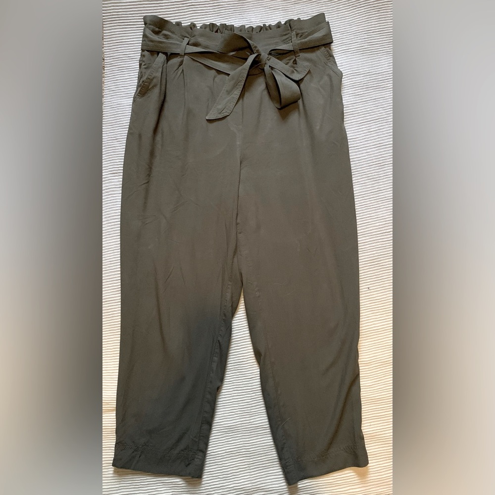 H&M Dark Khaki Green High Waisted Paper Bag Dress Pants